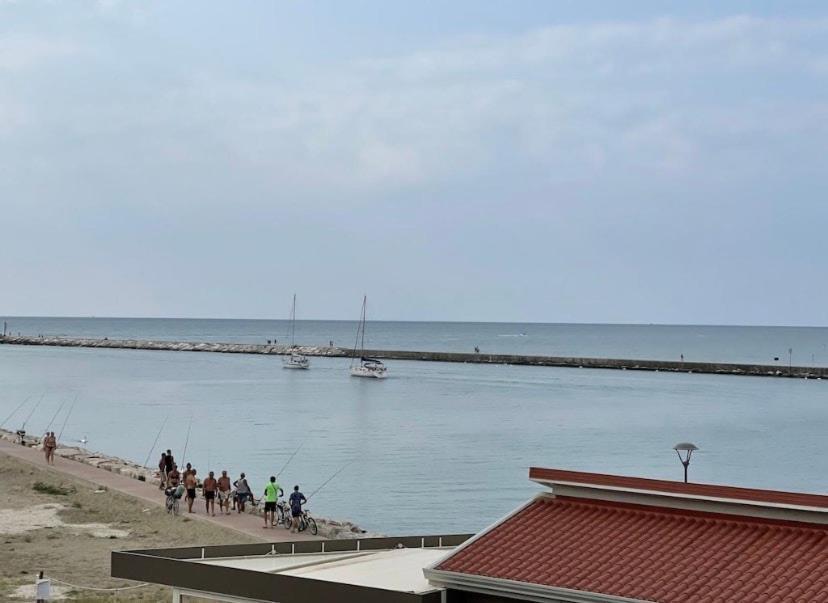 Bellissimo Frontemare Con Terrazza Appartamento *